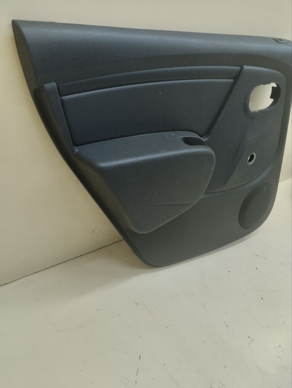 Обшивка двери задней левой Renault Duster (HSA, HSM) 2012> Обшивка двери задней левой Renault Duster (HSA, HSM) 2012>