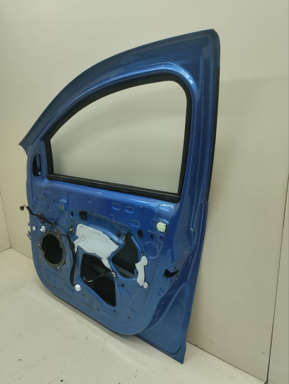 Дверь передняя правая Renault Sandero Stepway (5S) 2014-2022 Дверь передняя правая Renault Sandero Stepway (5S) 2014-2022