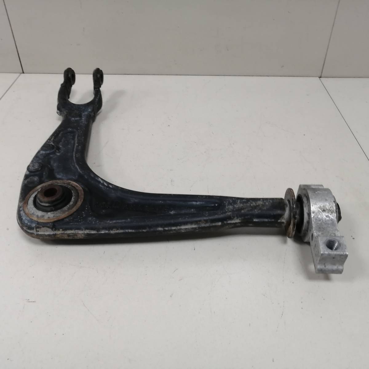 Рычаг передний нижний правый Peugeot 407 2004-2010