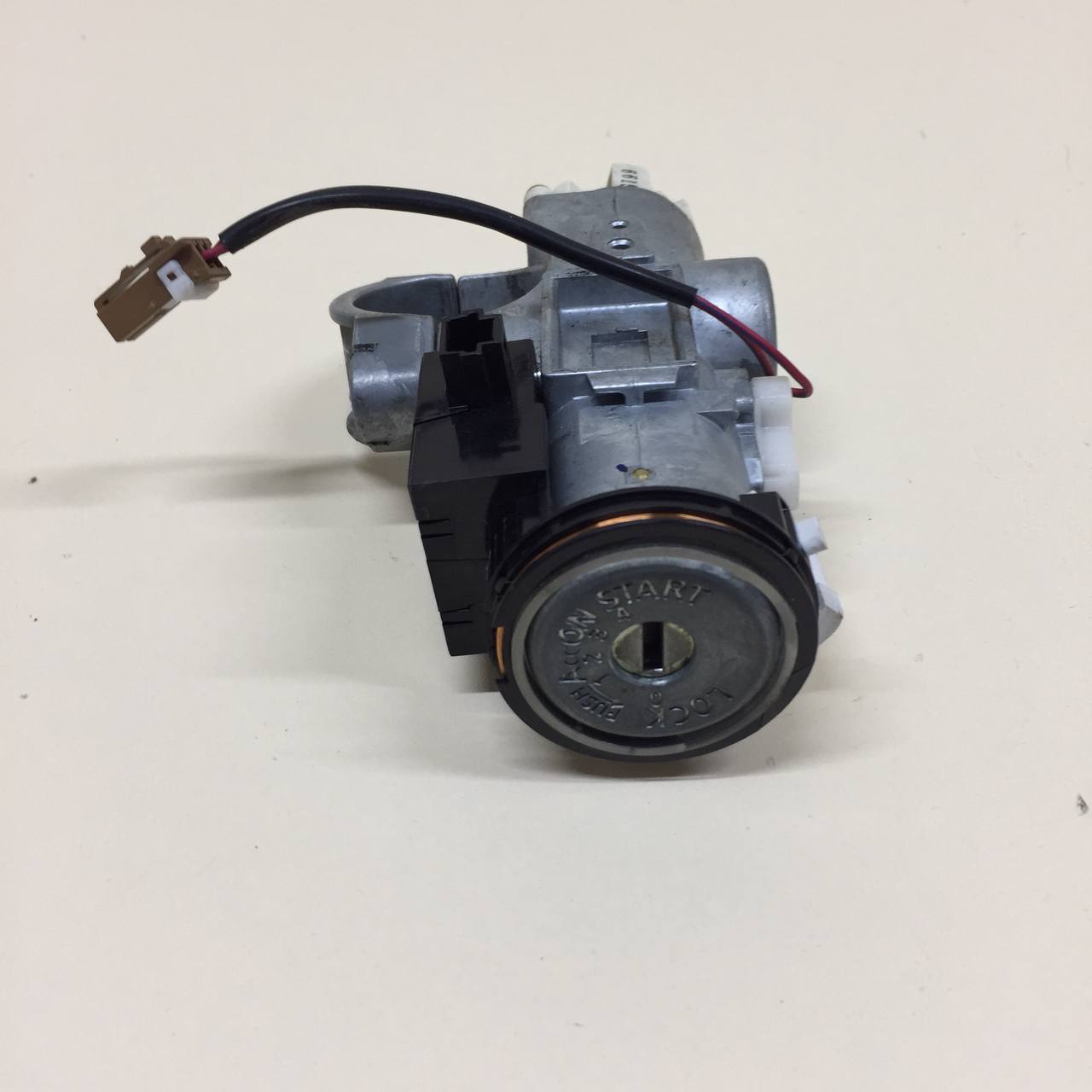 Замок зажигания Nissan Almera Classic (B10) 2006-2013 Замок зажигания Nissan Almera Classic (B10) 2006-2013