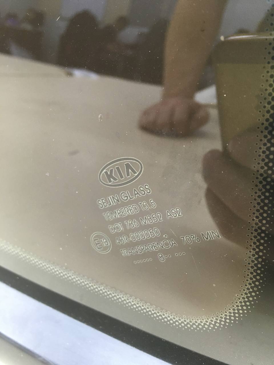 Стекло кузовное глухое правое Kia Ceed (ED) 2007-2012 Стекло кузовное глухое правое Kia Ceed (ED) 2007-2012