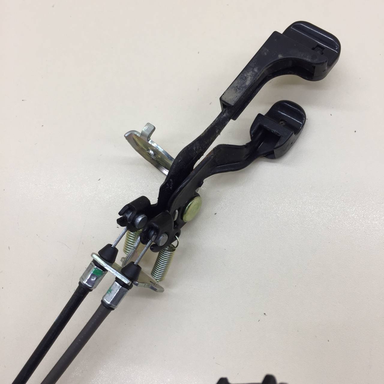 Ручка открывания багажника Hyundai Solaris (RB) 2010-2017