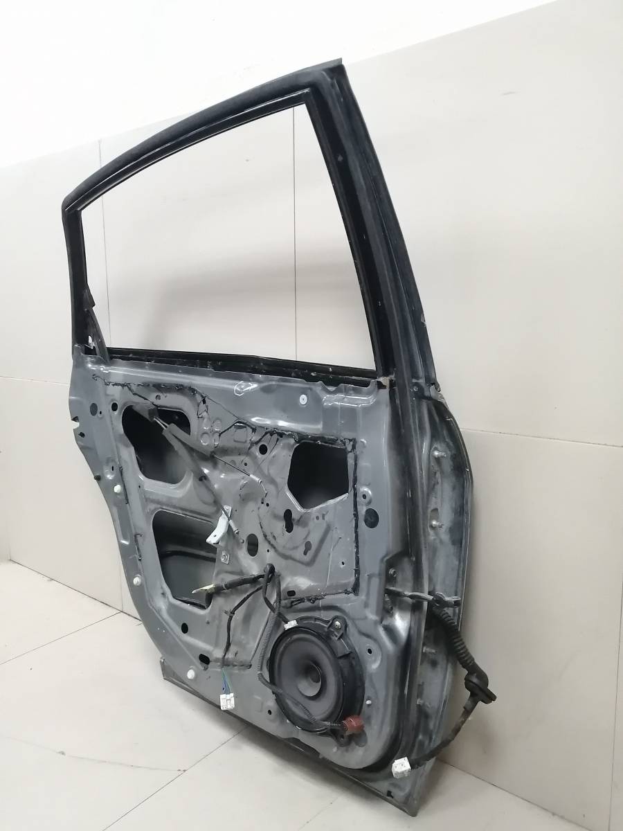 Дверь задняя левая Nissan Teana J31 2003-2008
