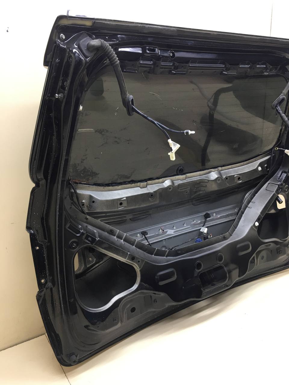 Дверь багажника со стеклом Haval H6 2014-2020