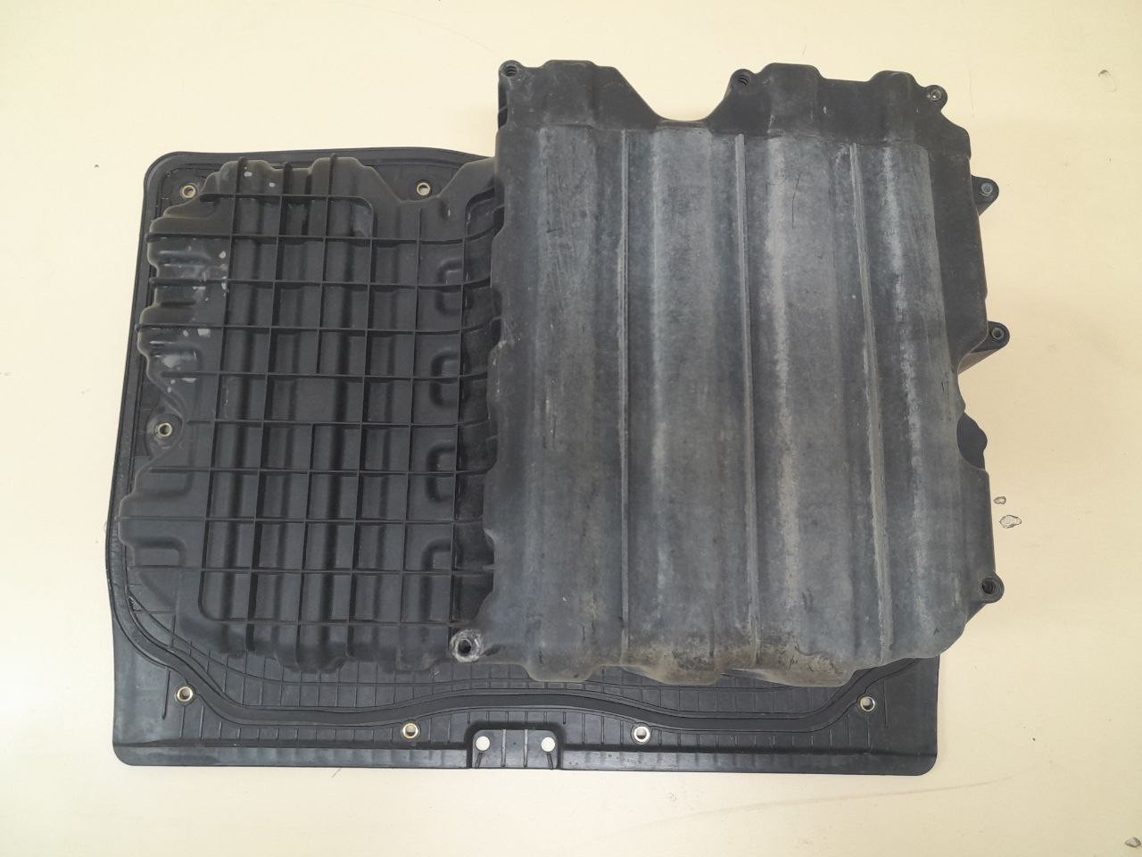 Контейнер в багажник BMW 3-series E90/E91 2005-2011