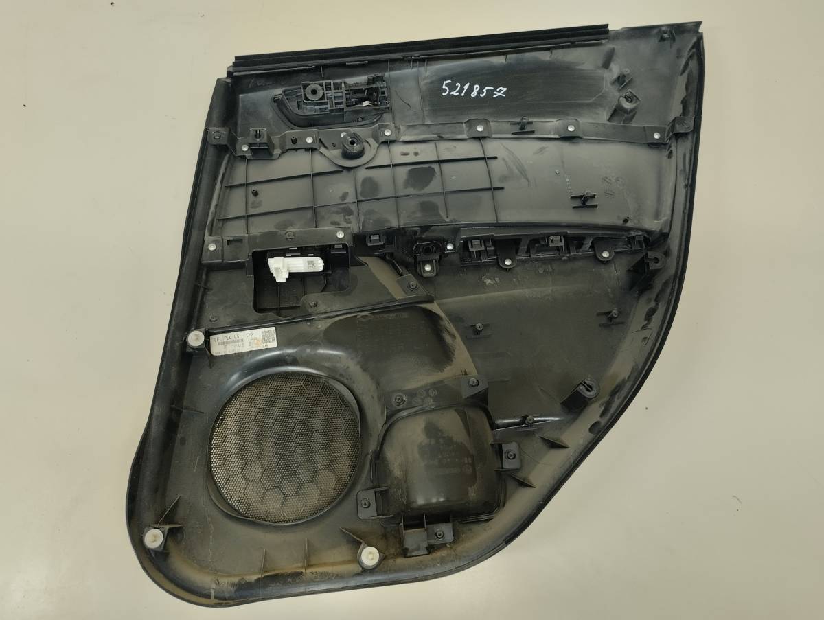 Обшивка двери задней левой Mazda Mazda 3 (BL) 2009-2013 Обшивка двери задней левой Mazda Mazda 3 (BL) 2009-2013