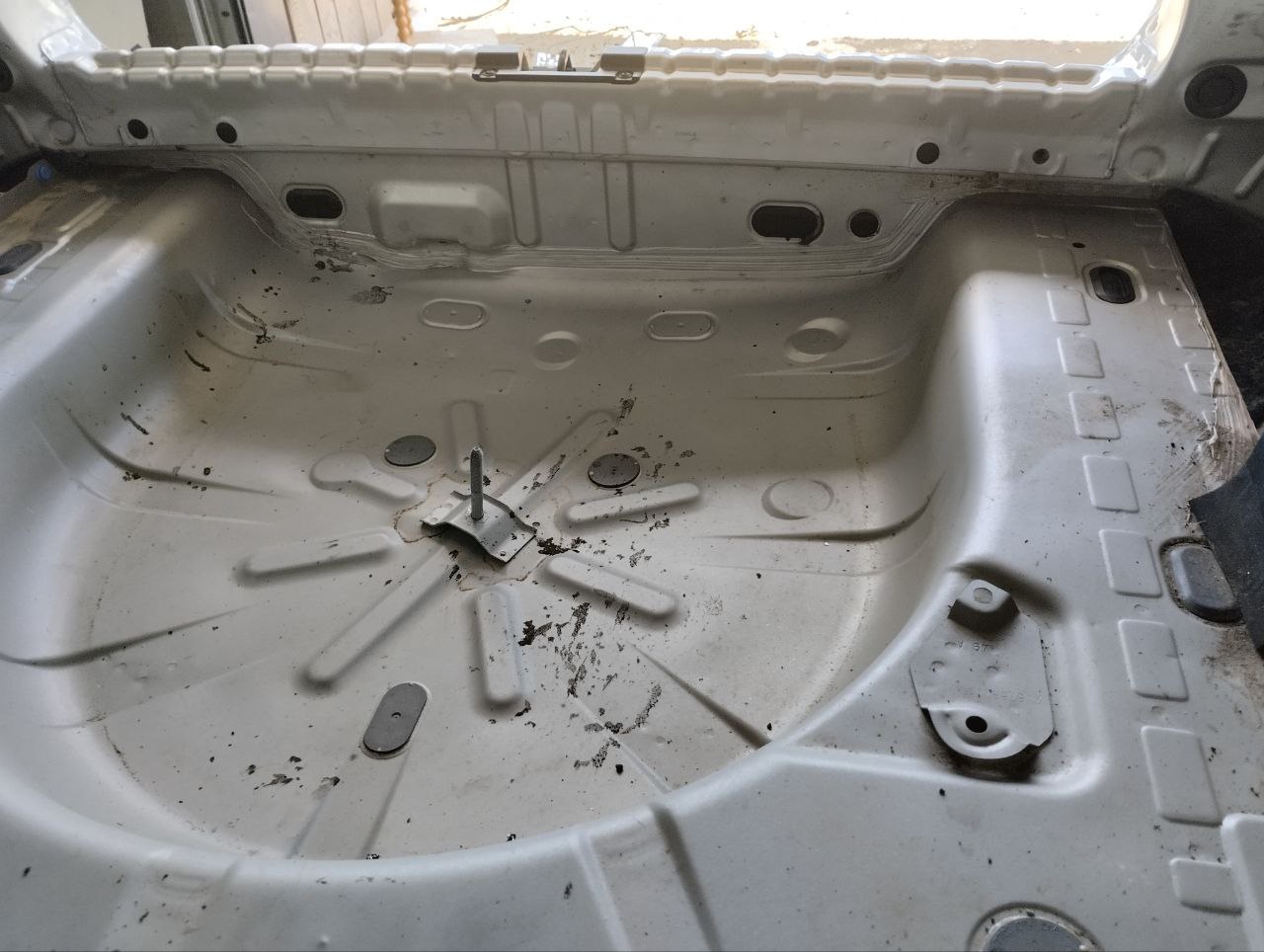 Панель задняя Nissan Terrano (D10) 2014>