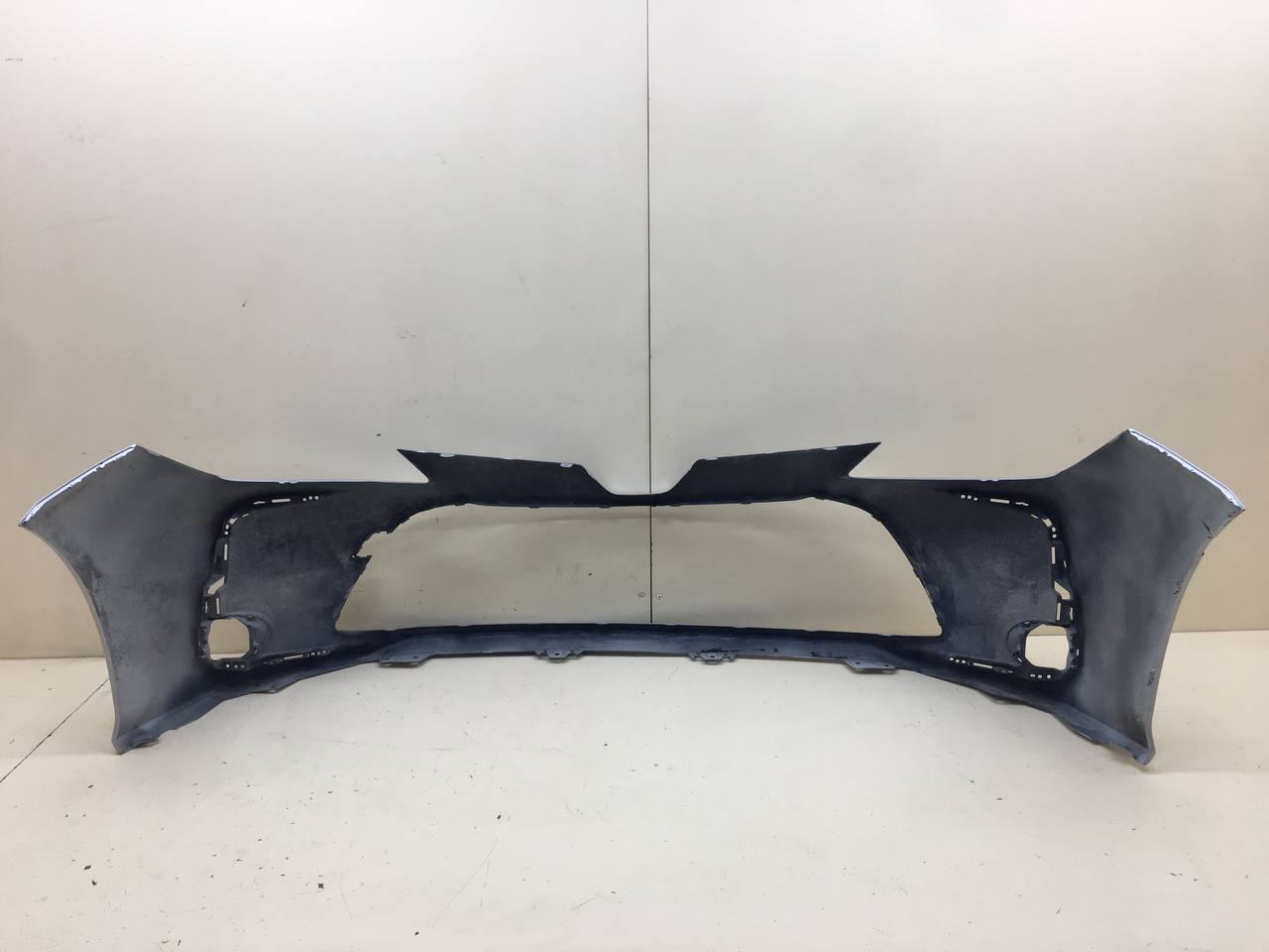 Бампер передний Toyota Corolla E210 2018>