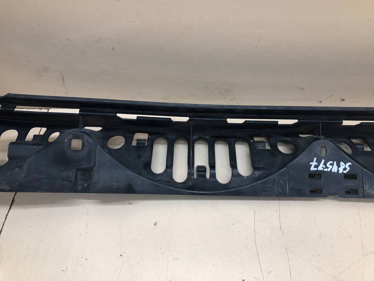 Кронштейн заднего бампера BMW 7-Series F01,F02  2008-2015