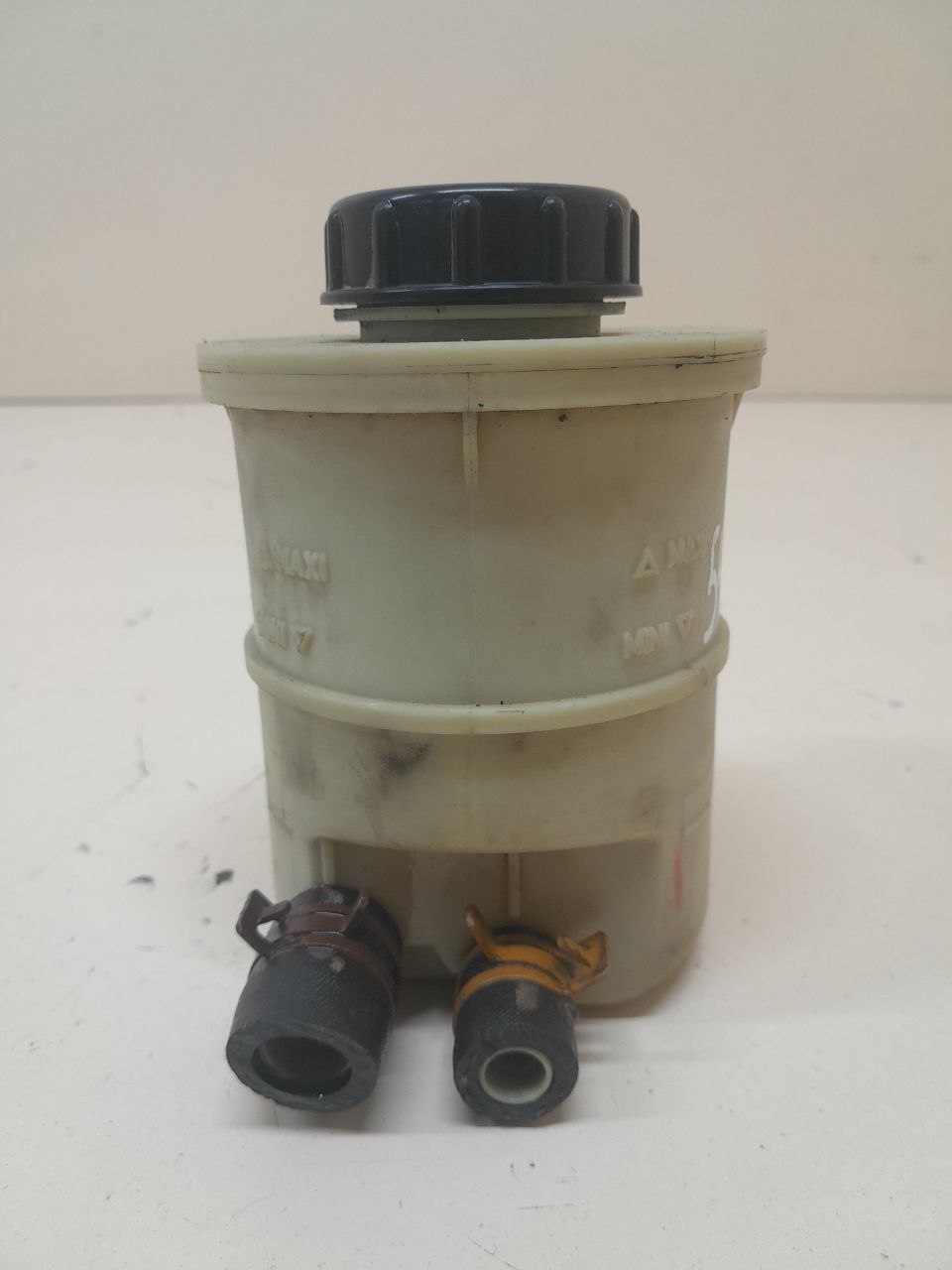 Бачок гидроусилителя Renault Duster (HSA, HSM) 2012> Бачок гидроусилителя Renault Duster (HSA, HSM) 2012>
