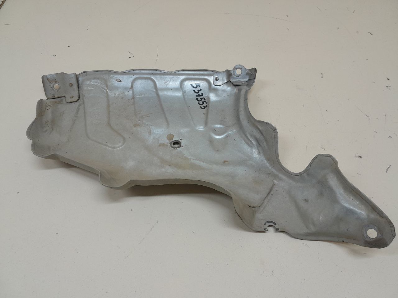 Экран тепловой Renault Duster (HSA, HSM) 2012> Экран тепловой Renault Duster (HSA, HSM) 2012>