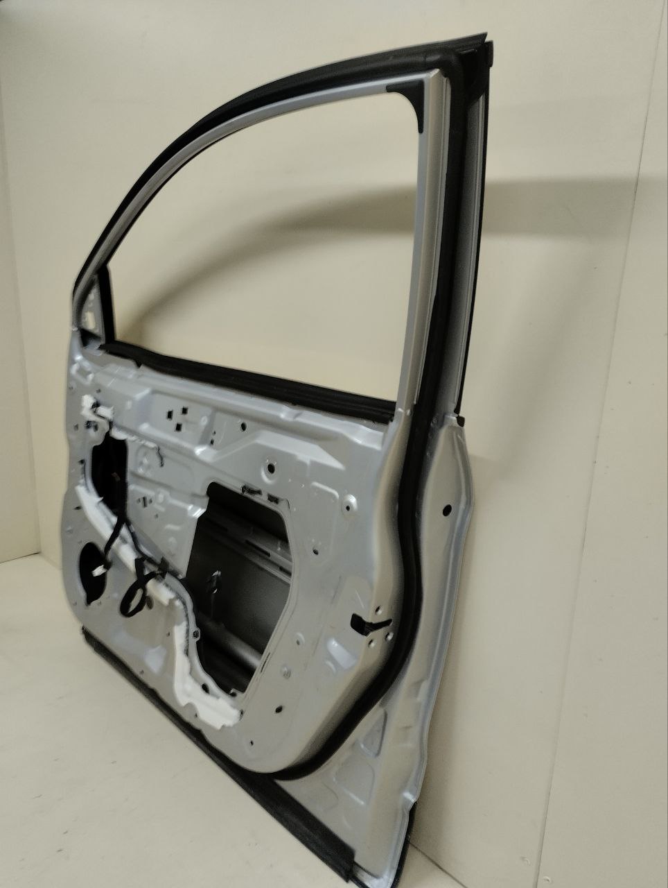 Дверь передняя правая Nissan Qashqai (J11) 2014> Дверь передняя правая Nissan Qashqai (J11) 2014>