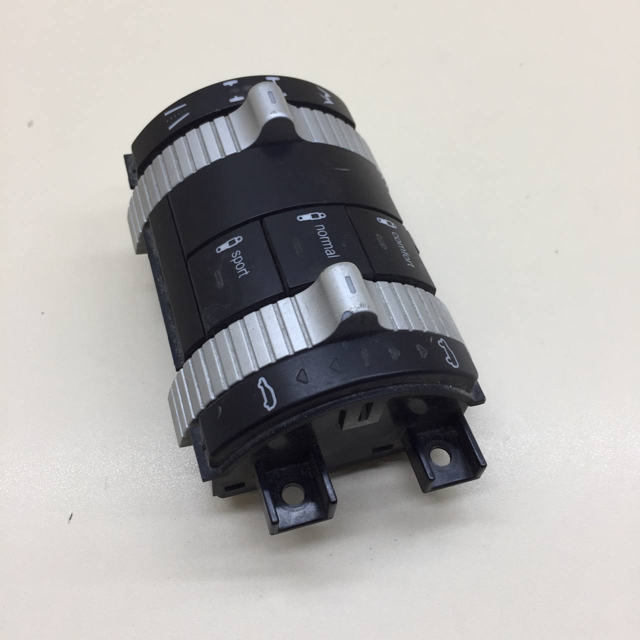 Блок управления подвеской Porsche Cayenne 2003-2010