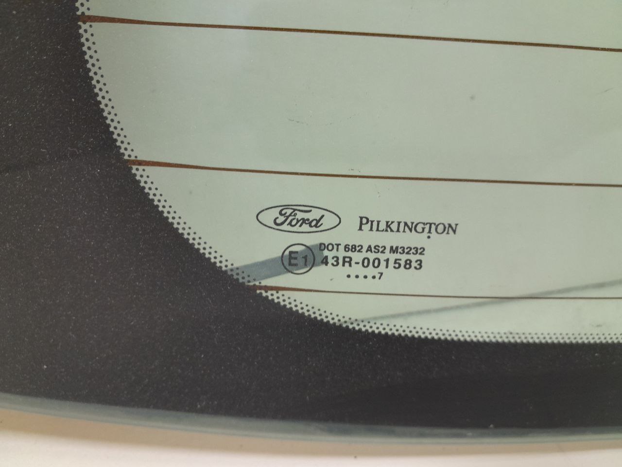 Стекло заднее Ford Fusion (JU) 2002-2012