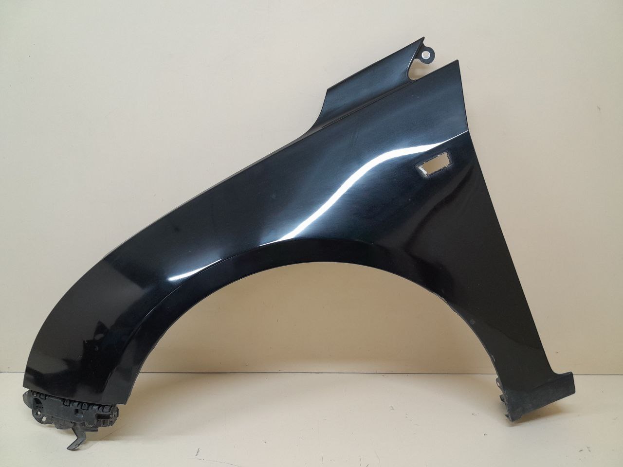 Крыло переднее левое Chevrolet Cruze (J300) 2009-2016 Крыло переднее левое Chevrolet Cruze (J300) 2009-2016