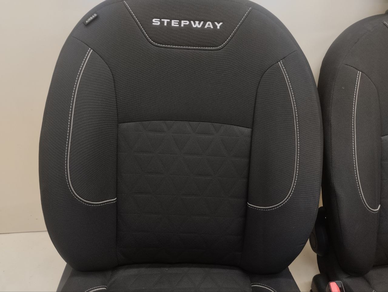 Сиденье (комплект) Renault Sandero Stepway (5S) 2014-2022
