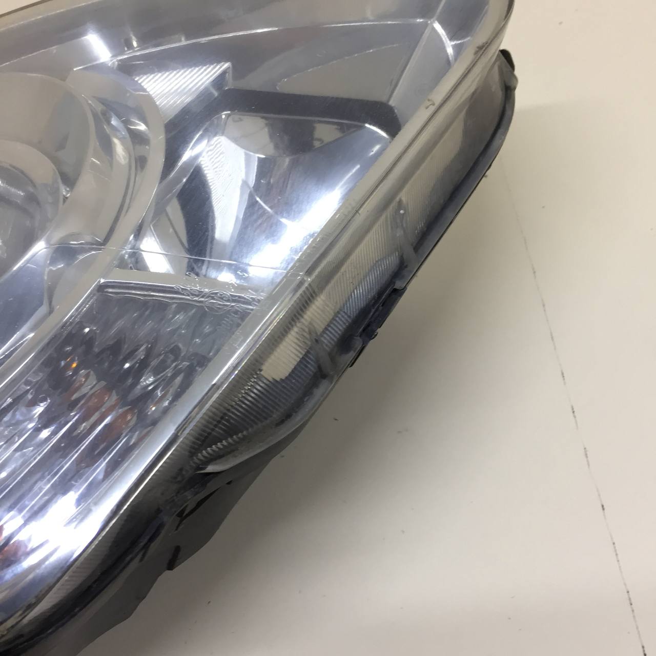 Фара правая Hyundai Starex H1/Grand Starex 2007> Фара правая Hyundai Starex H1/Grand Starex 2007>