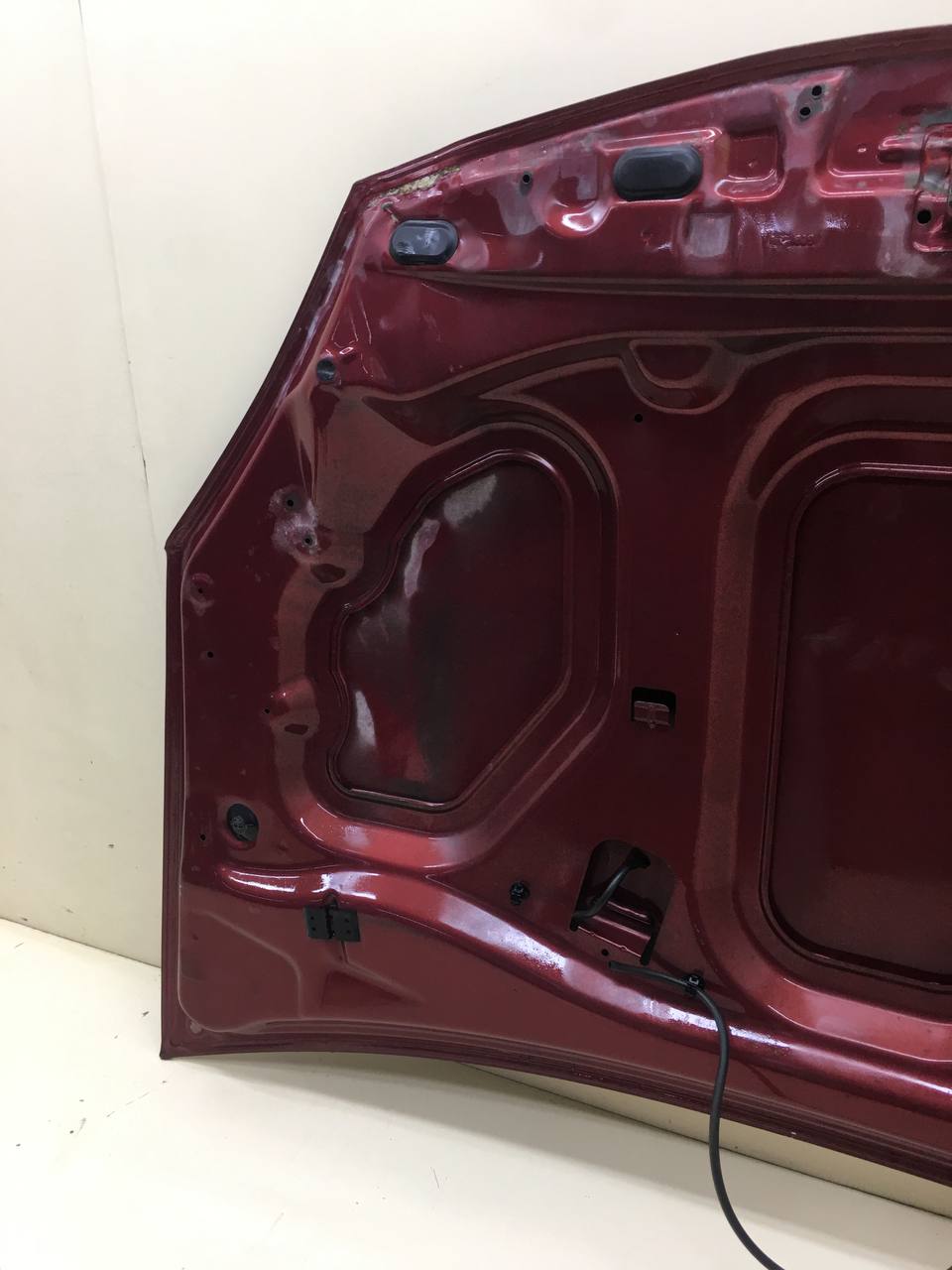 Капот Renault Sandero 2009-2014