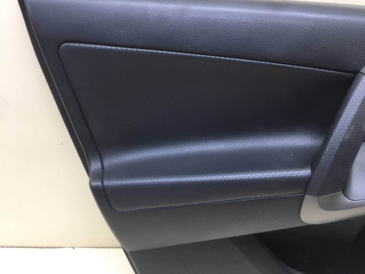 Обшивка двери передней левой Toyota Rav 4 (A30) 2006-2013