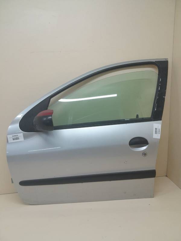 Дверь передняя левая Peugeot 206 1998-2012