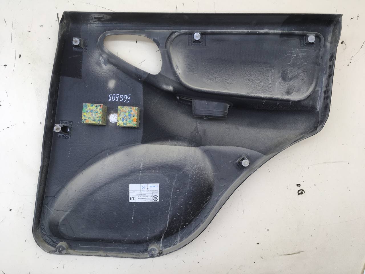 Обшивка двери задней левой Chevrolet Niva 2009-2020