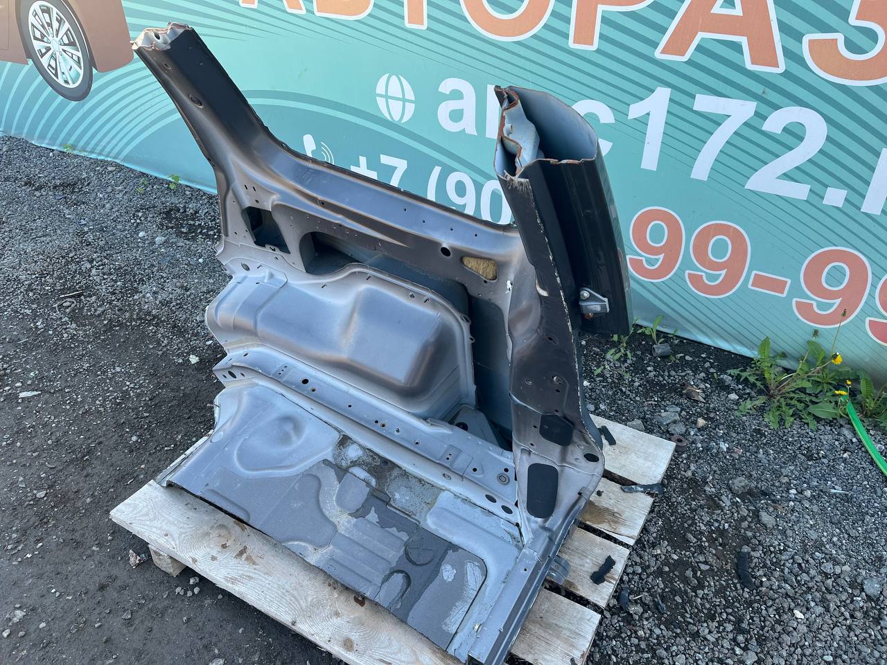 Крыло заднее правое Land Rover Discovery 3 (L319) 2004-2009