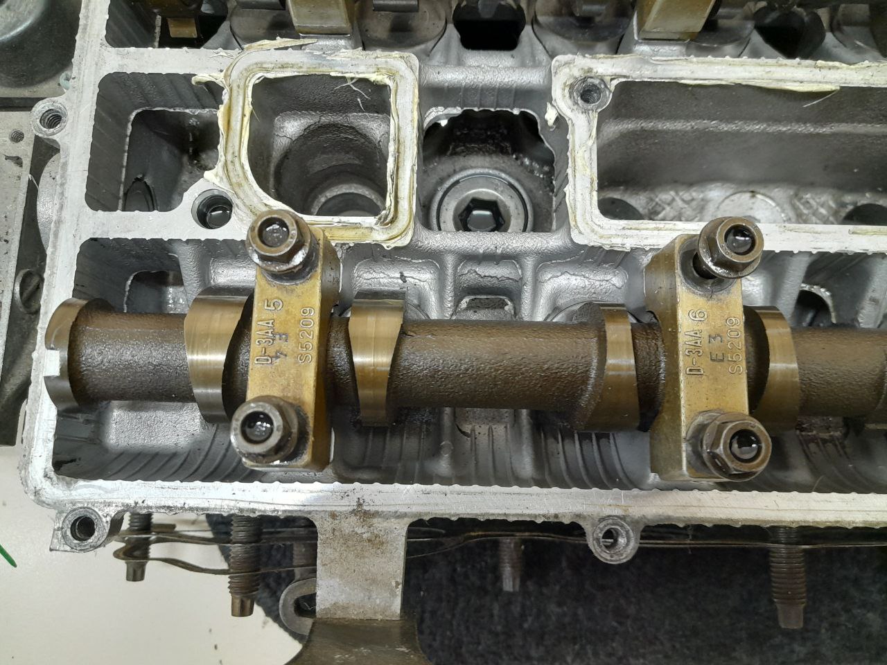 Головка блока цилиндров Mazda Mazda 3 (BK) 2002-2009 Головка блока цилиндров Mazda Mazda 3 (BK) 2002-2009