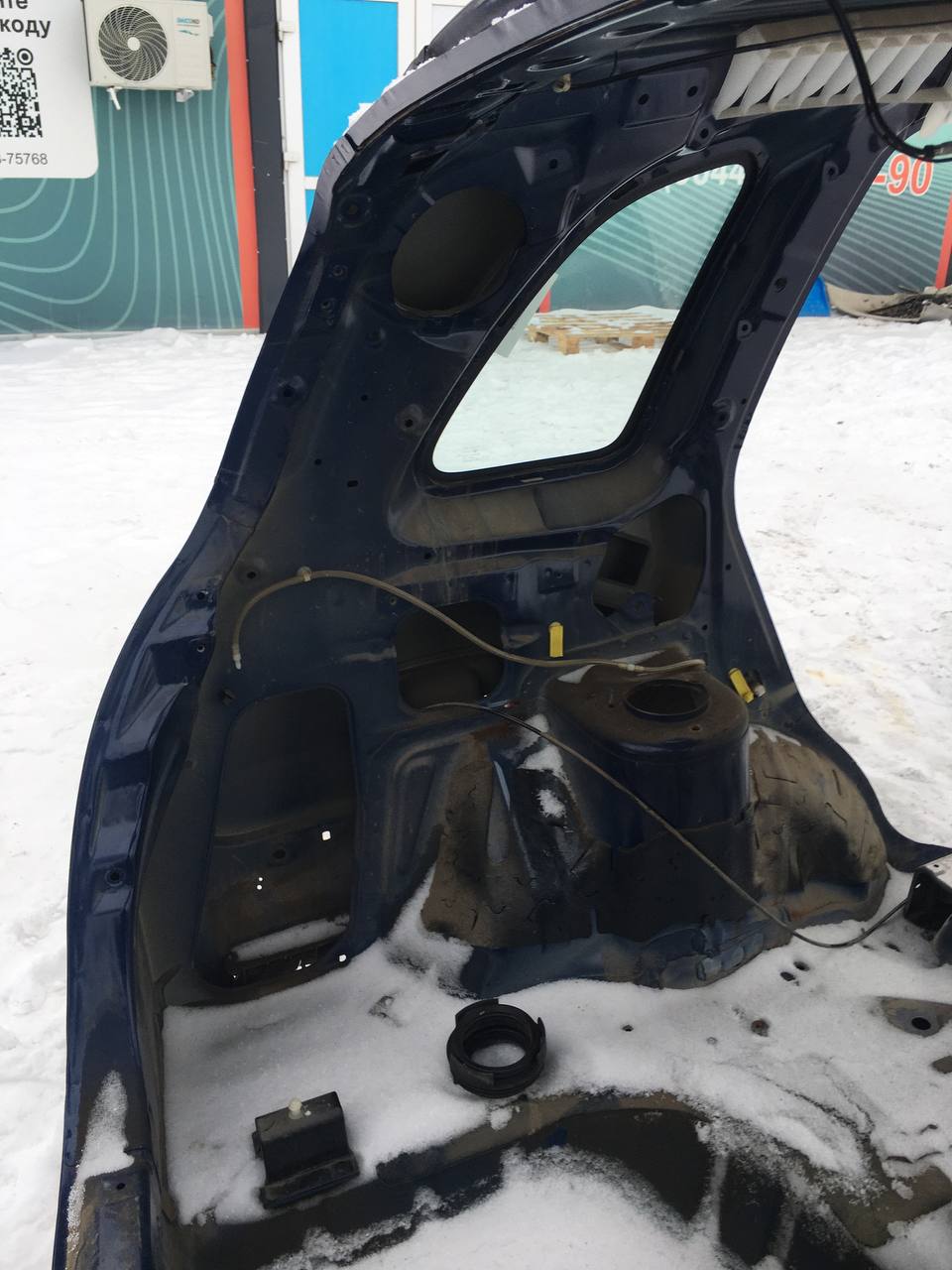 Крыло заднее левое Suzuki Liana 2001-2007 Крыло заднее левое Suzuki Liana 2001-2007