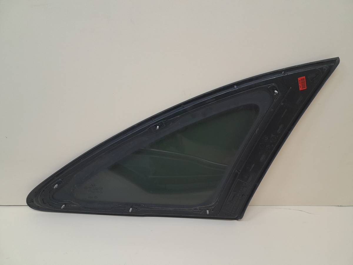 Стекло кузовное глухое левое Hyundai ix55 2007-2013