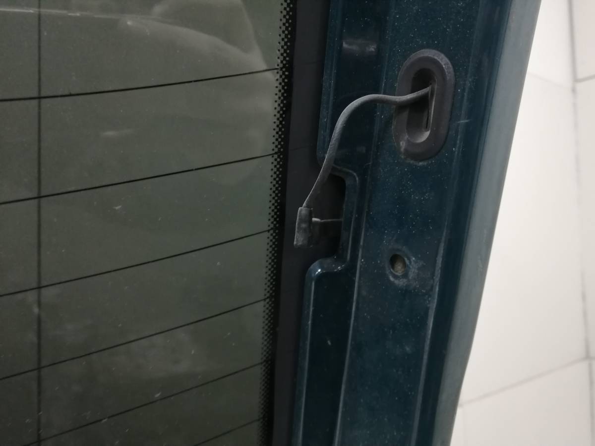 Стекло заднее Skoda Octavia 1997-2000