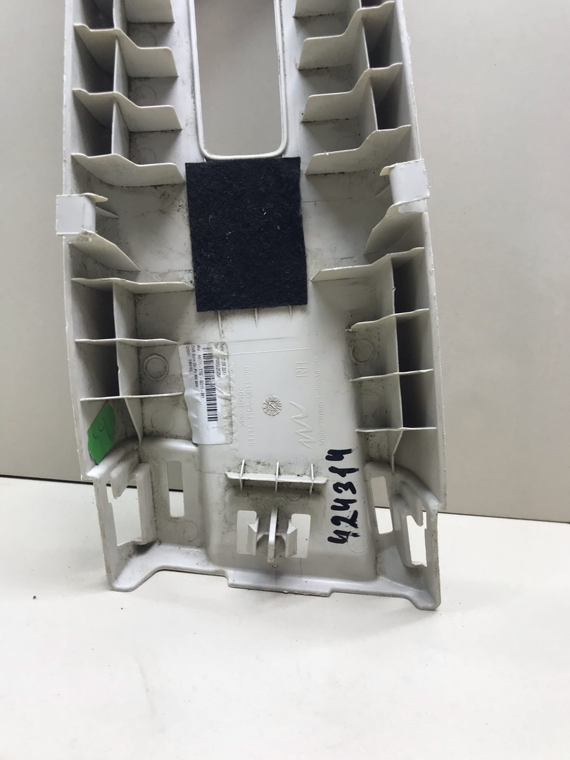 Обшивка стойки Honda CR-V 2007-2012