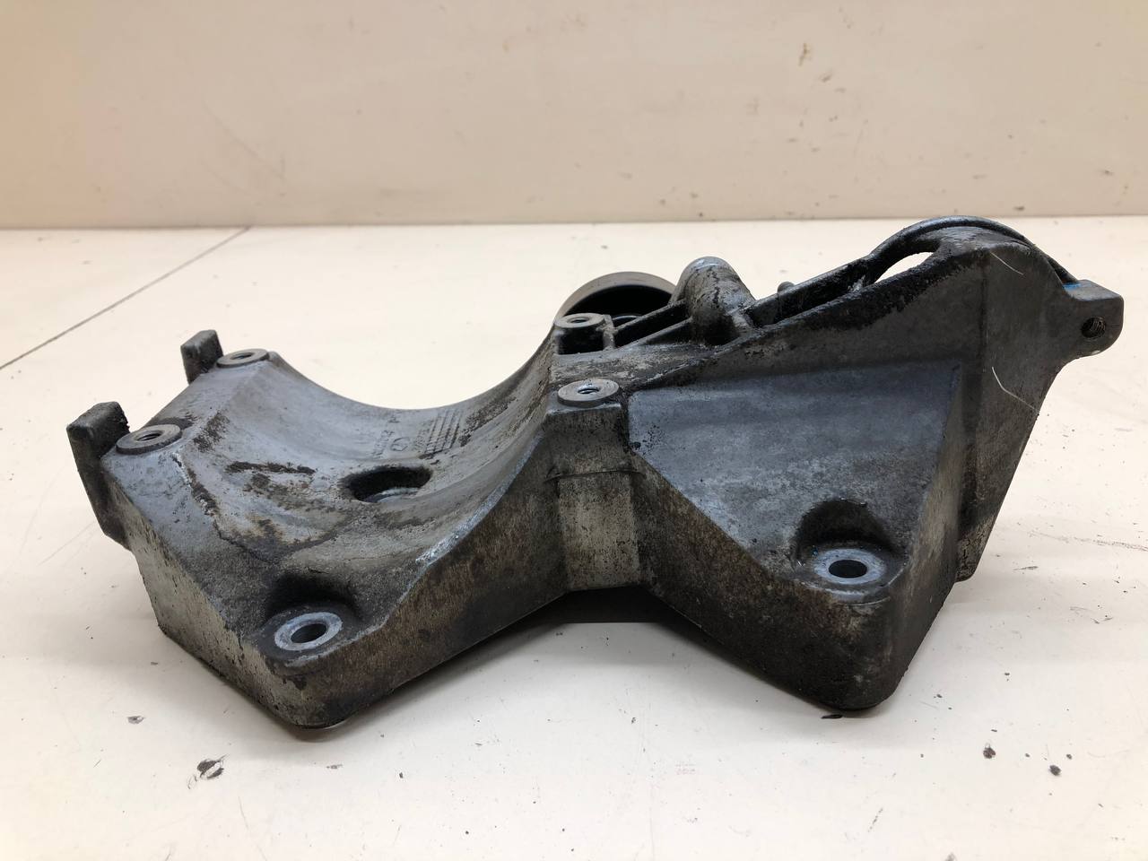 Кронштейн кондиционера Chevrolet Lacetti (J200) 2003-2013