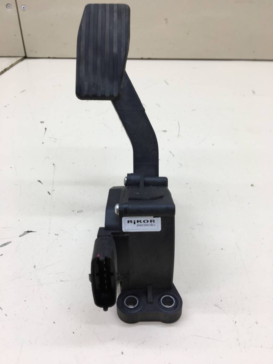 Педаль газа Chevrolet Niva 2009-2020