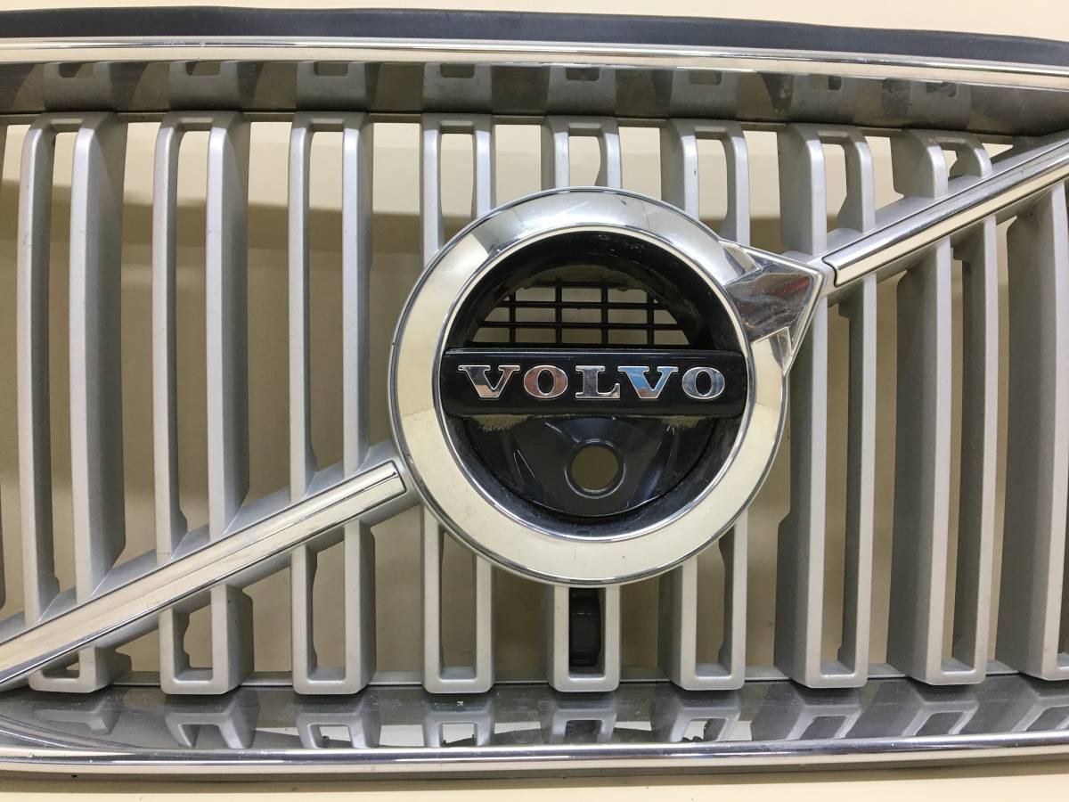 Решетка радиатора Volvo XC90 2015>