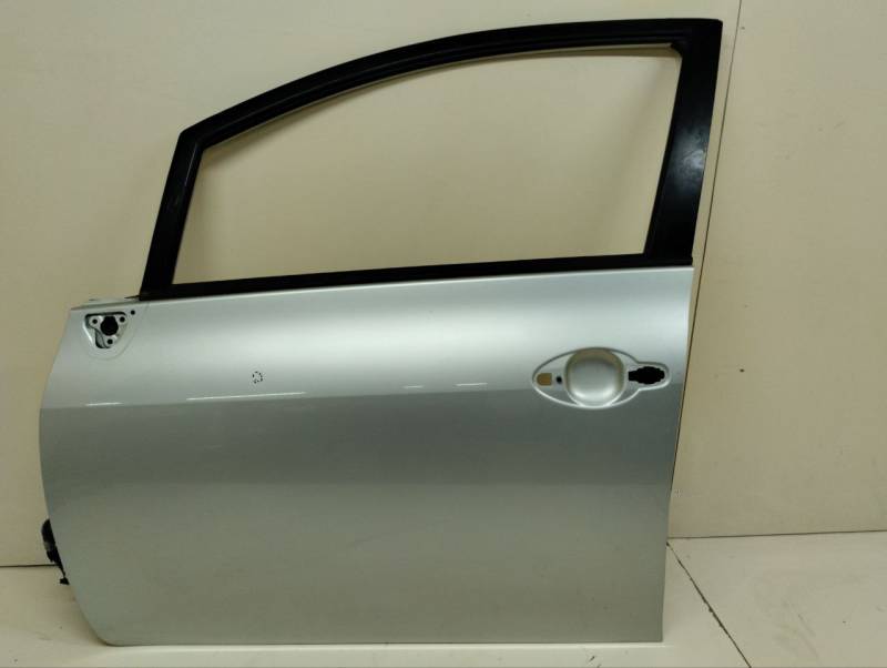 Дверь передняя левая Toyota Auris (E150) 2006-2012 Дверь передняя левая Toyota Auris (E150) 2006-2012
