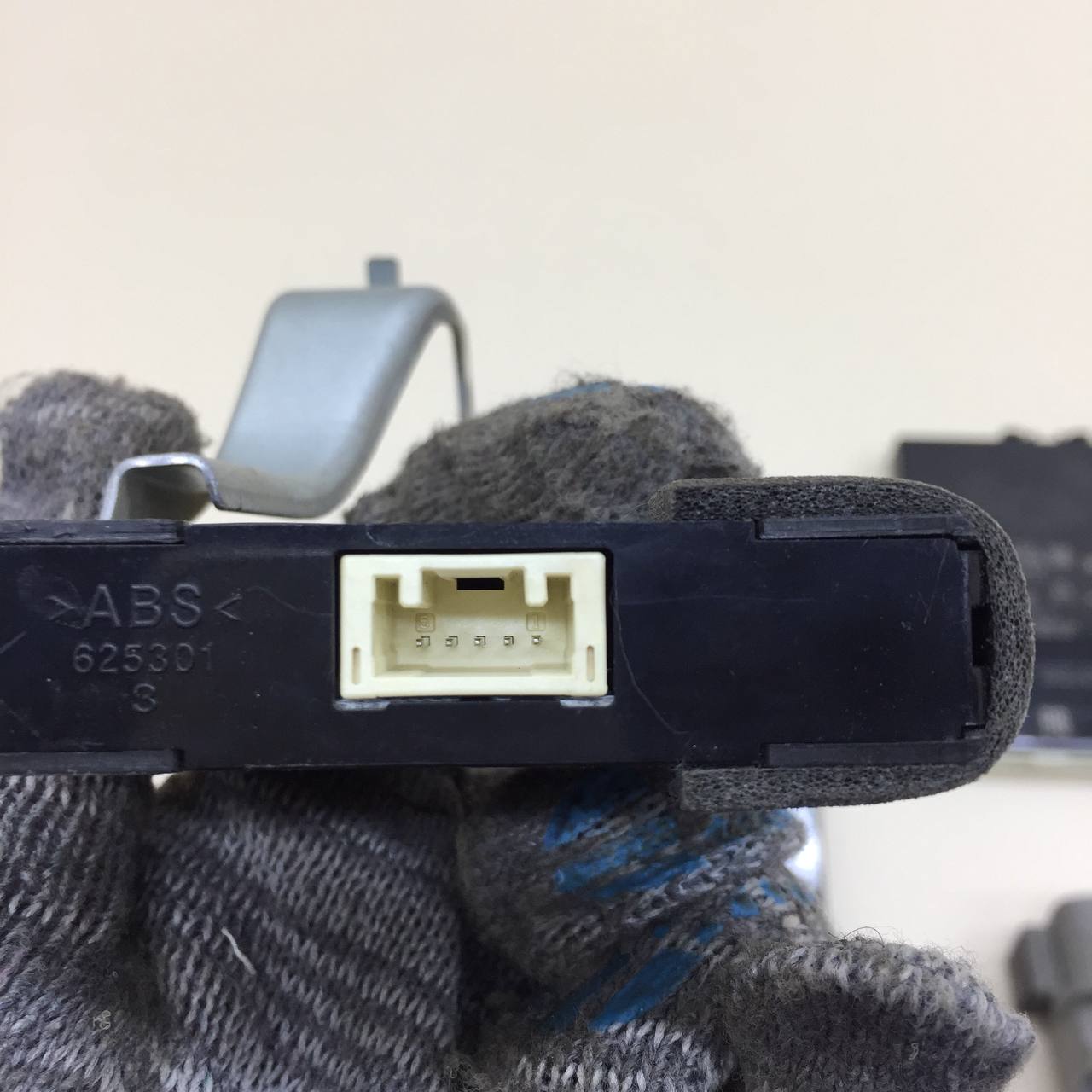 Замок зажигания Toyota Rav 4 (XA40) 2013-2019 Замок зажигания Toyota Rav 4 (XA40) 2013-2019