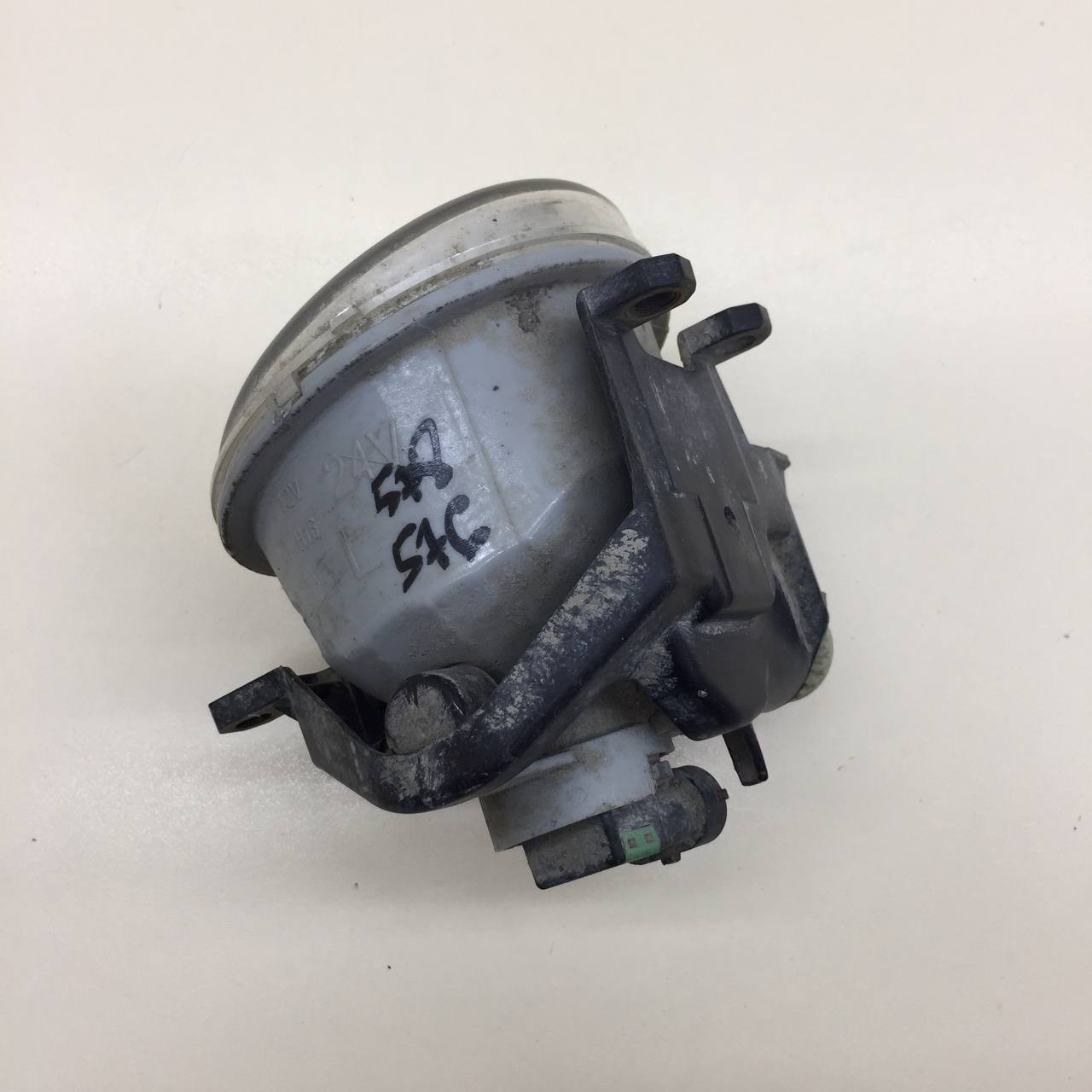 Фара противотуманная левая Toyota Corolla E180 2013-2019
