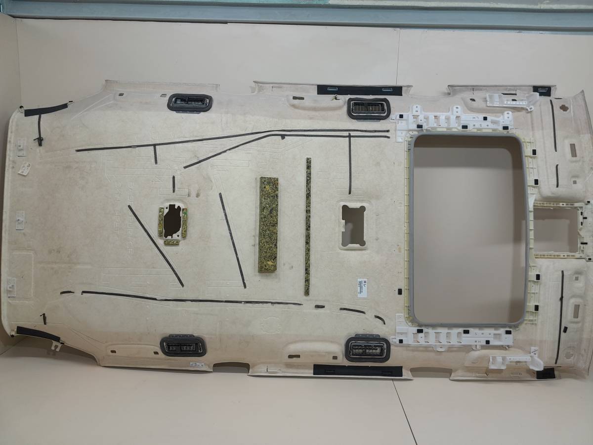 Обшивка потолка Toyota Land Cruiser (J200) 2007-2015 Обшивка потолка Toyota Land Cruiser (J200) 2007-2015