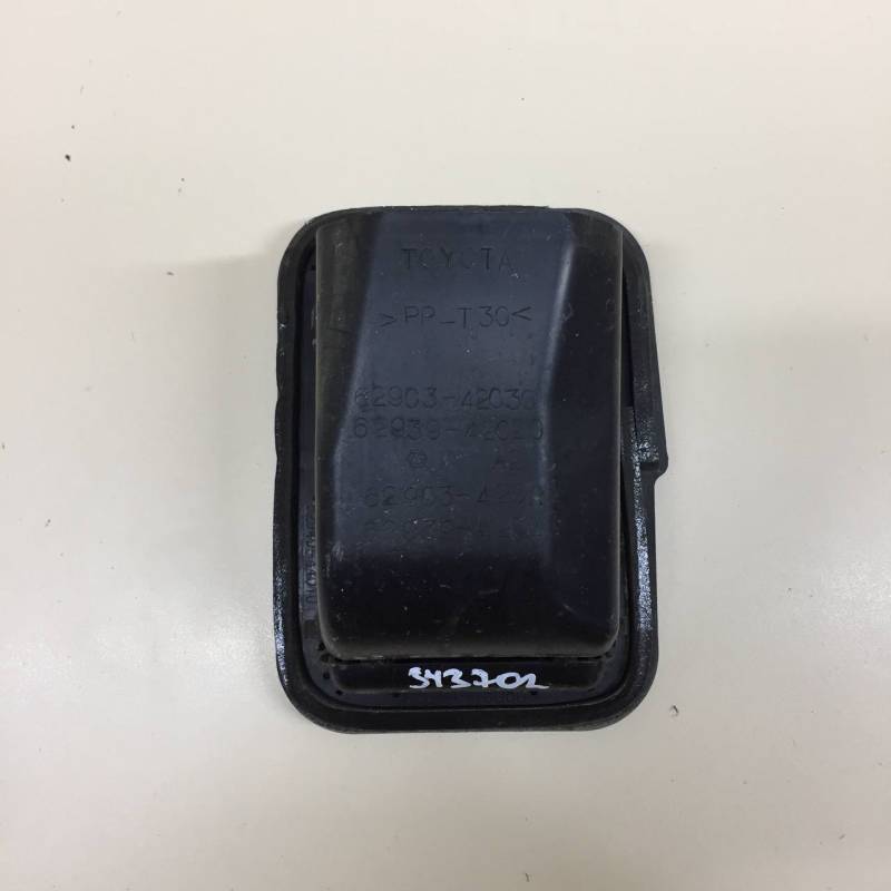Решетка вентиляционная Toyota Rav 4 (A30) 2006-2013 Решетка вентиляционная Toyota Rav 4 (A30) 2006-2013