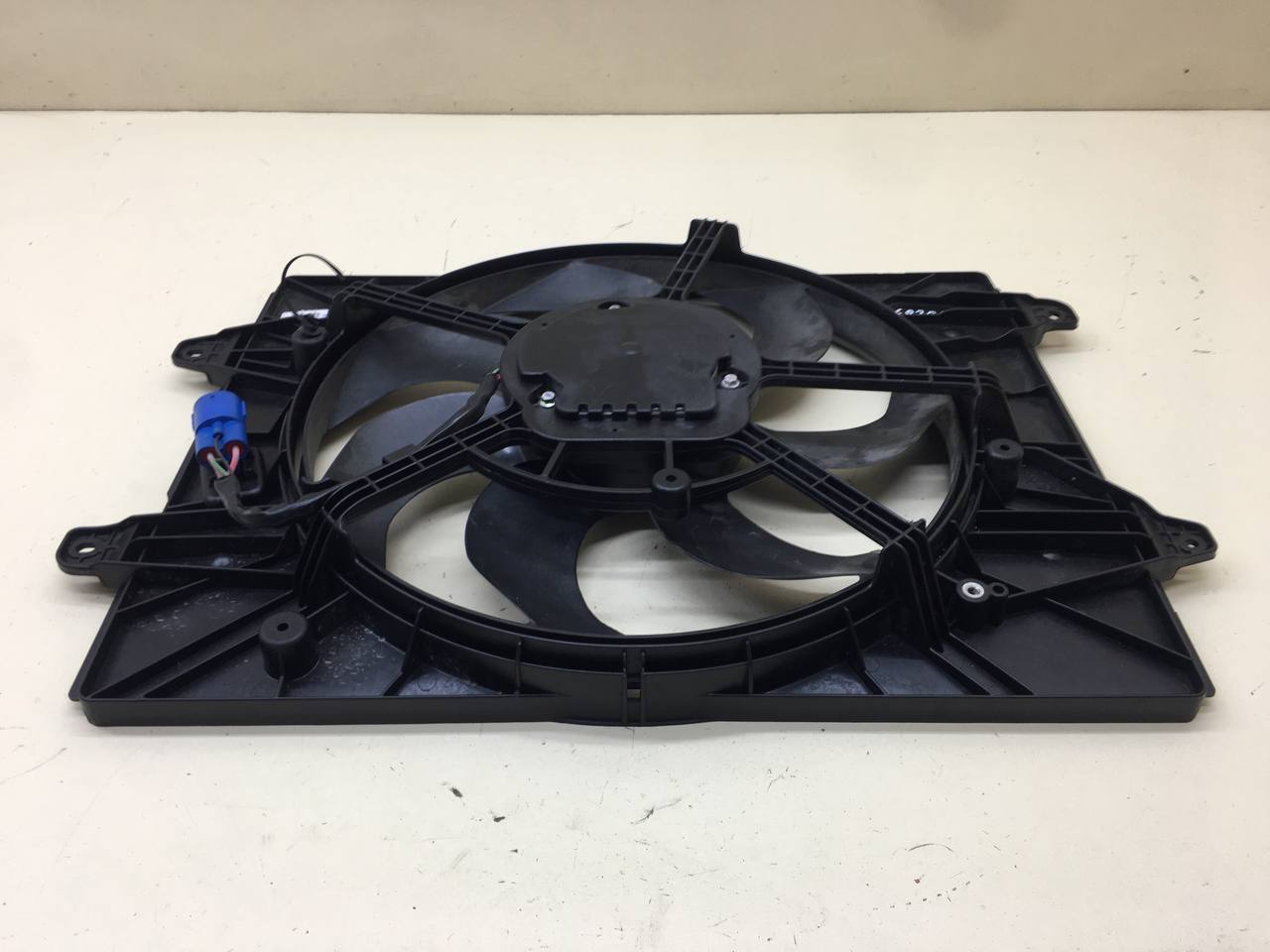 Диффузор вентилятора Chery Arrizo 8 2022>