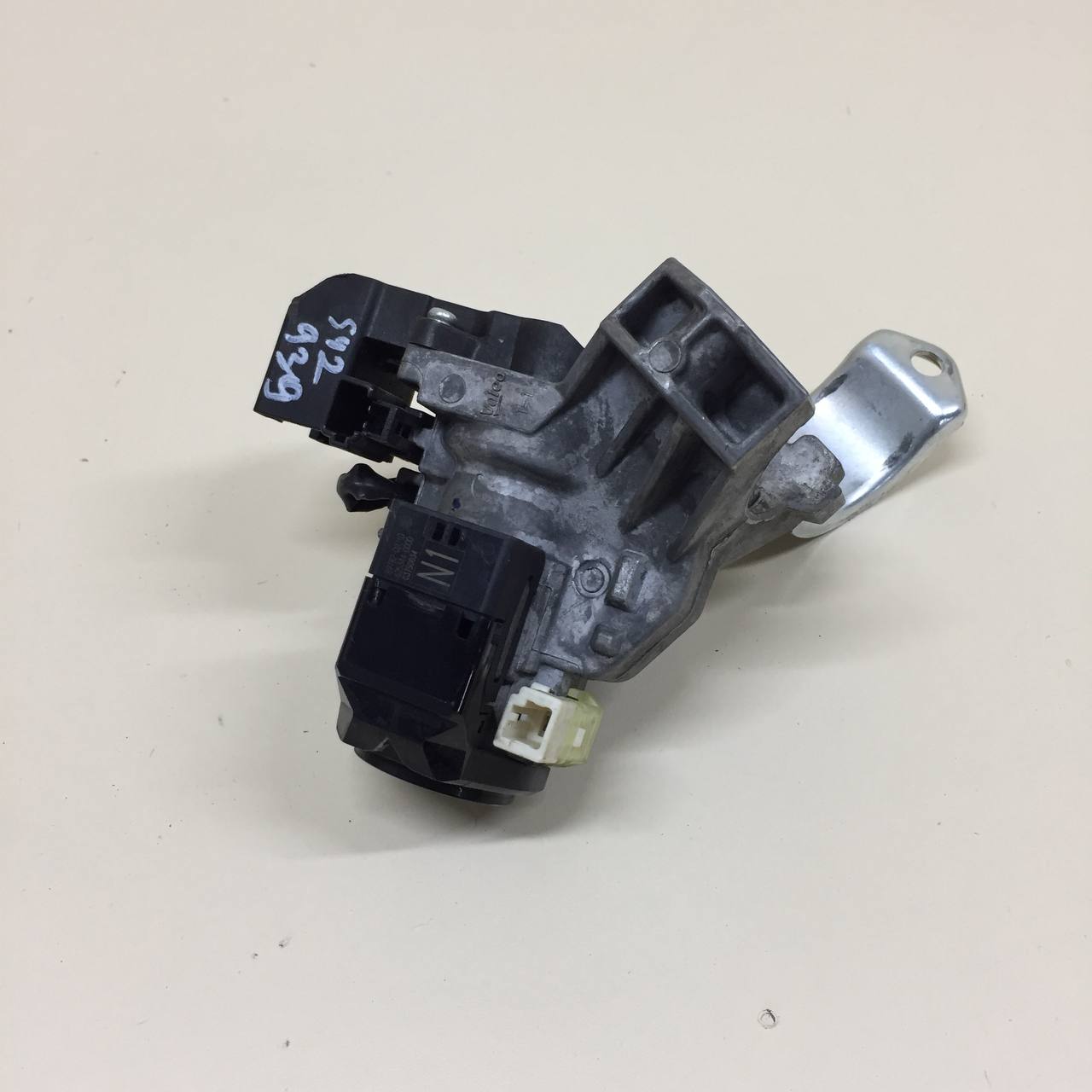 Замок зажигания Toyota Corolla E180 2013-2019 Замок зажигания Toyota Corolla E180 2013-2019