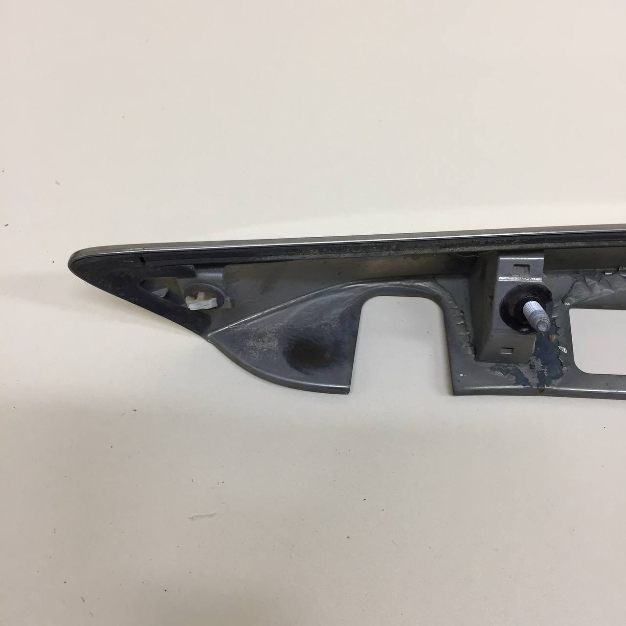 Накладка двери багажника Lexus RX 350 /450h (XL10) 2009-2015 Накладка двери багажника Lexus RX 350 /450h (XL10) 2009-2015