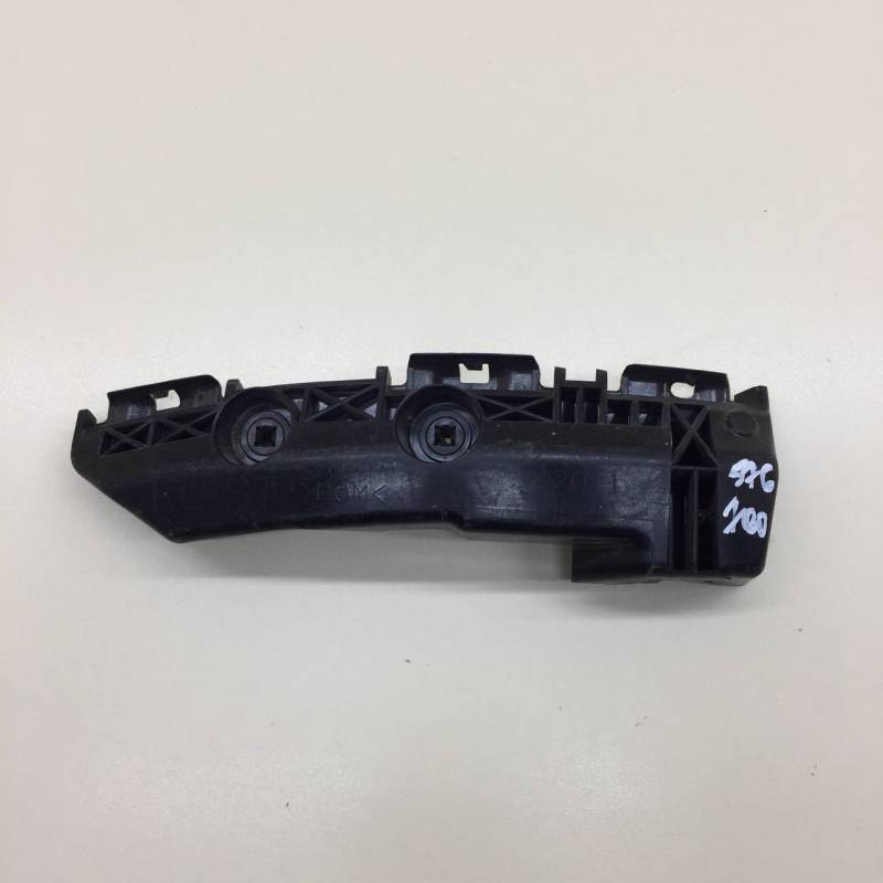 Кронштейн заднего бампера левый Toyota Rav 4 (A30) 2006-2013