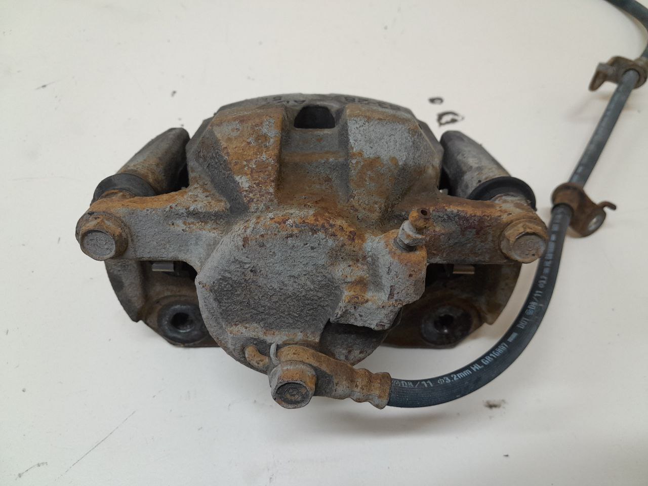 Суппорт передний правый Toyota Rav 4 (A30) 2006-2013