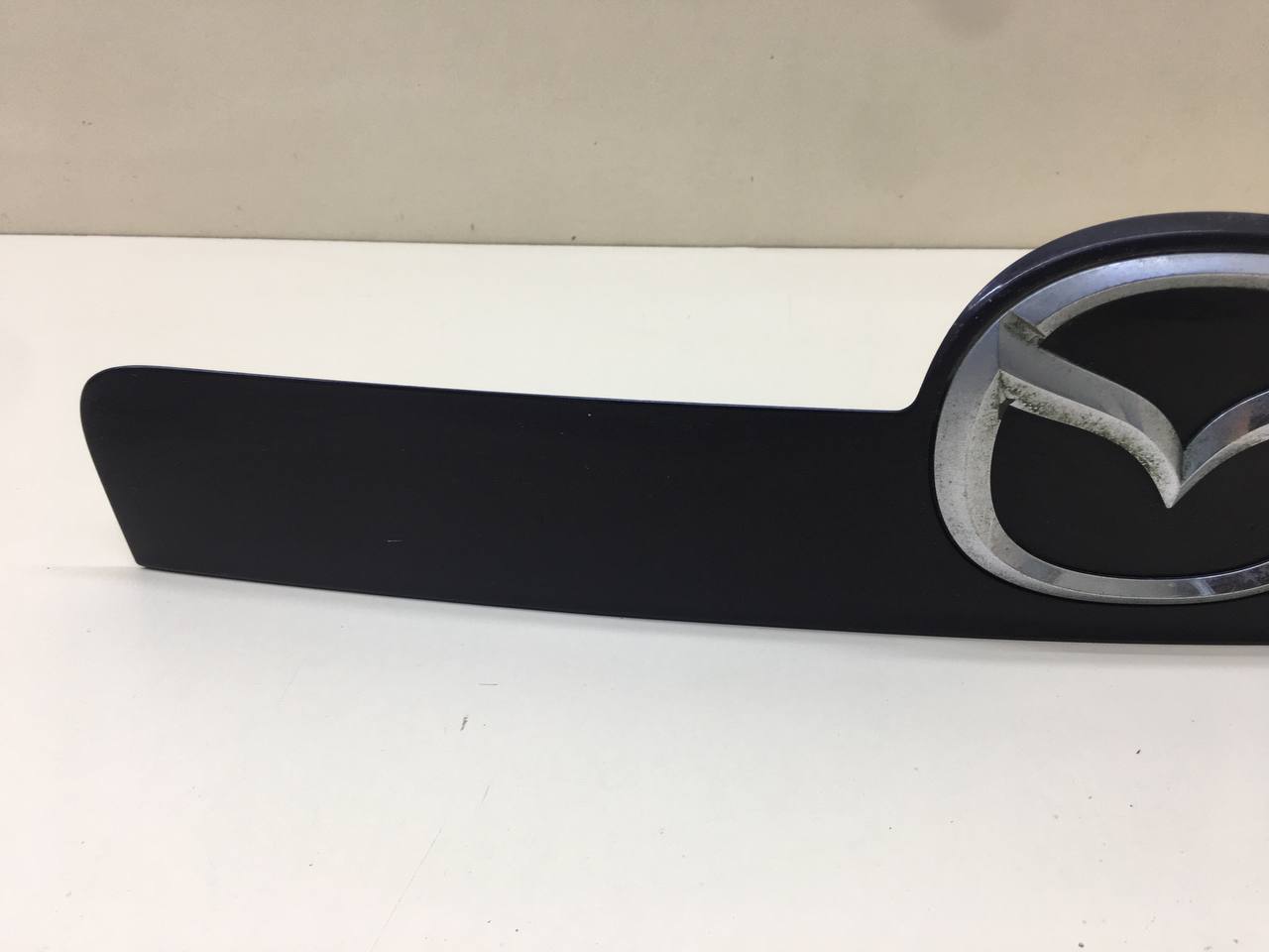 Накладка двери багажника Mazda CX-7 (ER) 2006-2012