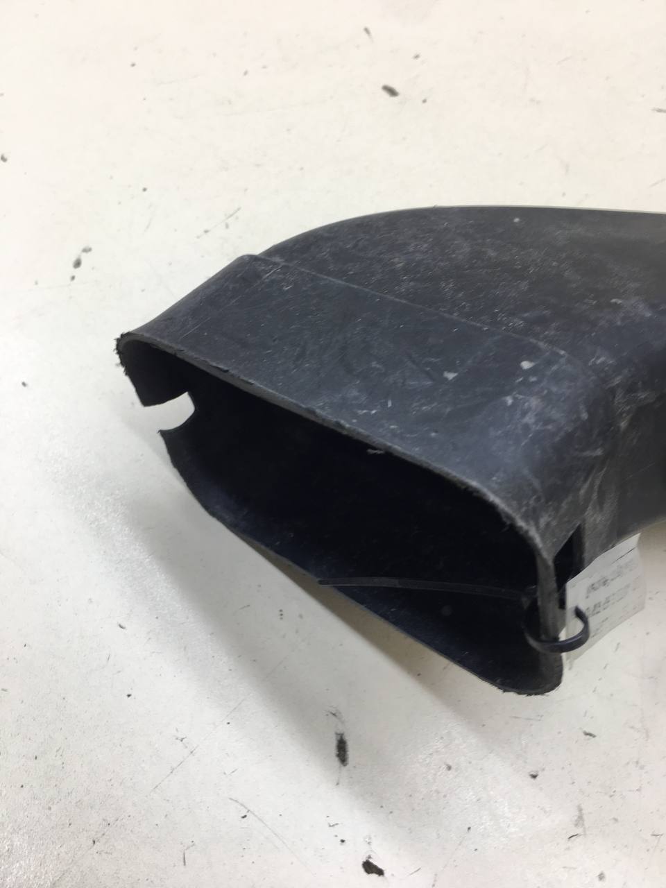 Воздуховод BMW 7-Series F01,F02  2008-2015