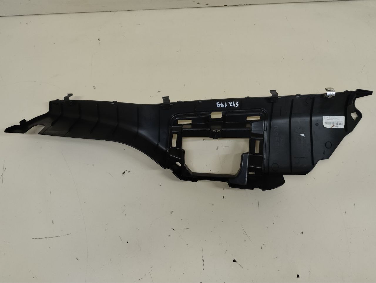 Обшивка стойки Nissan Qashqai (J11) 2014> Обшивка стойки Nissan Qashqai (J11) 2014>