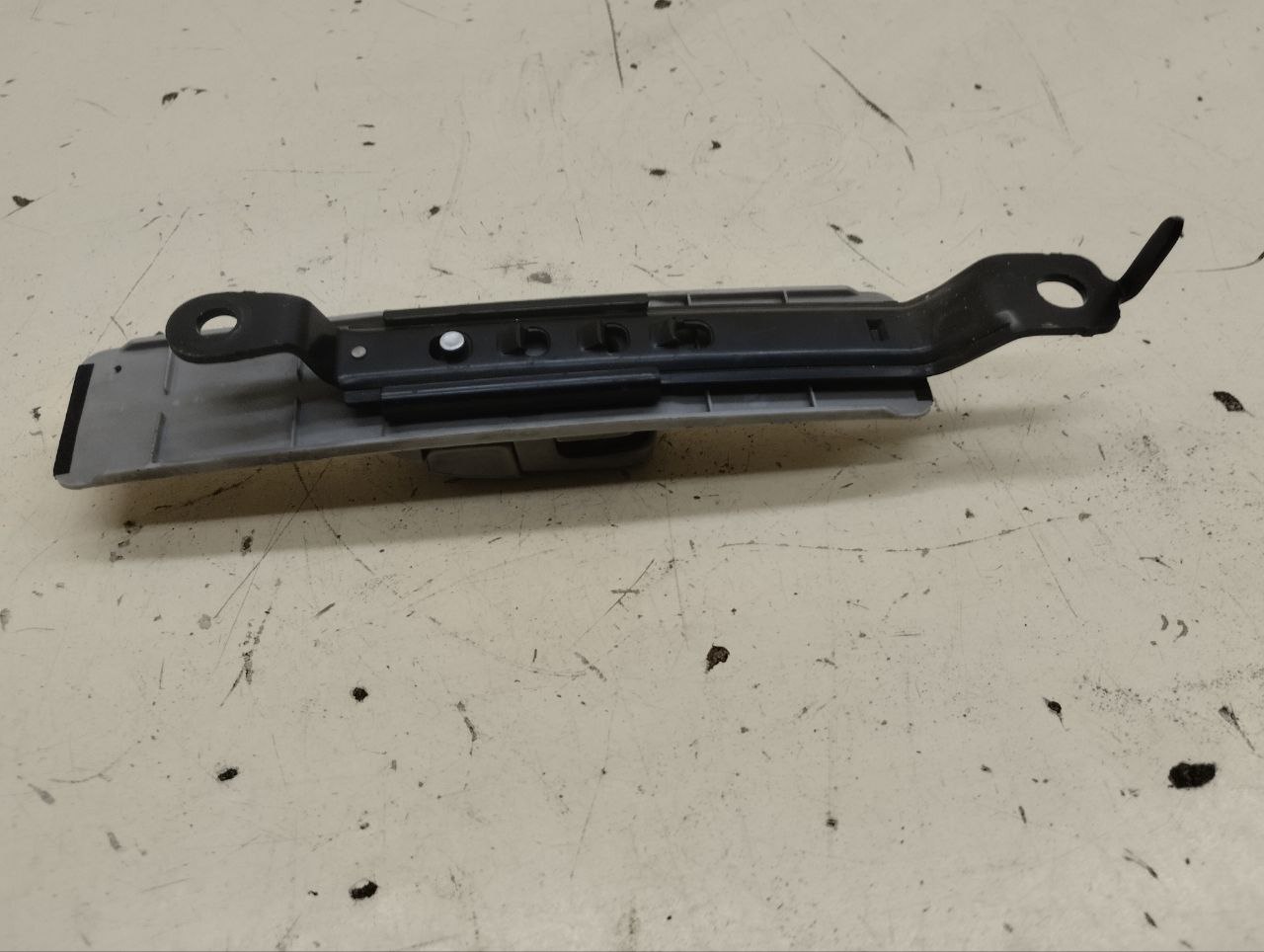 Обшивка стойки Mazda Mazda 6 (GG) 2002-2007 Обшивка стойки Mazda Mazda 6 (GG) 2002-2007