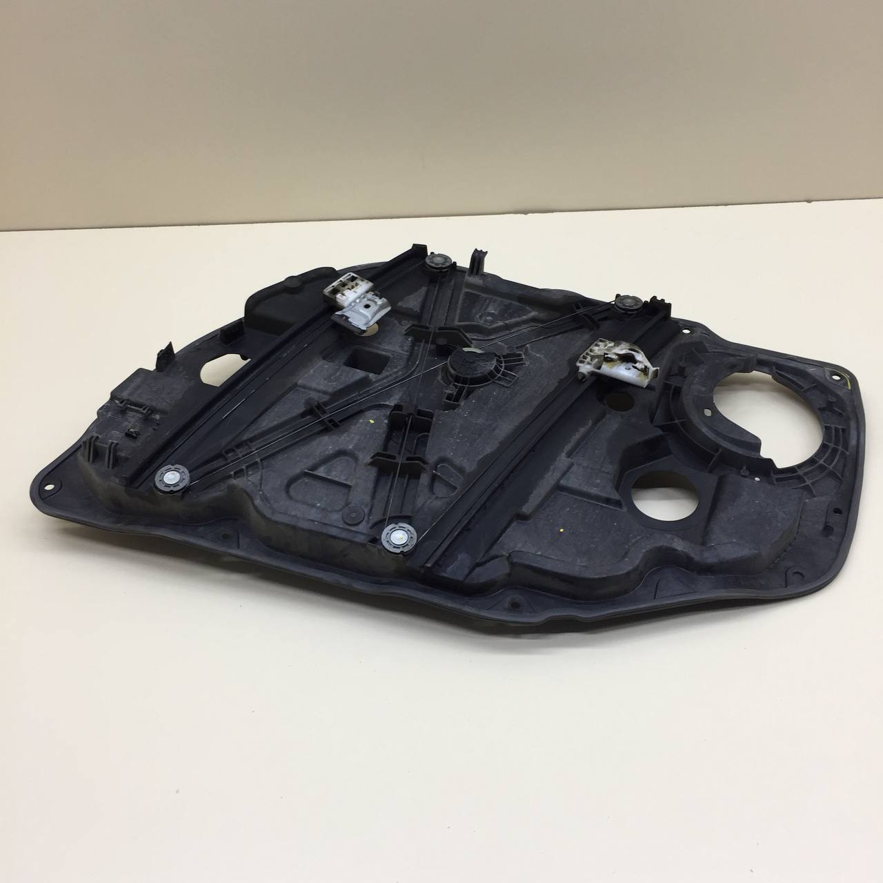 Стеклоподъемник электр. передний левый Hyundai Elantra (CN7) 2020>