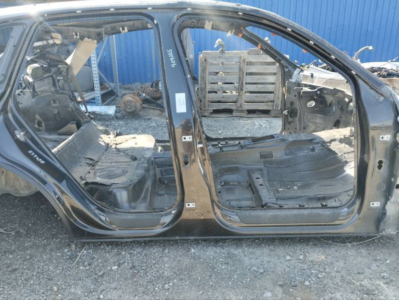 Порог со стойкой правый Audi Q5 (8R) 2008-2017
